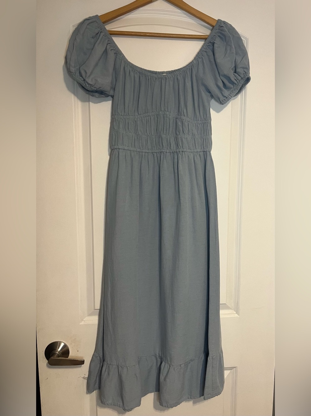 Women’s blue Linen blend Sim & Sam  Puff-Sleeve Smocked Waist Dress medium
